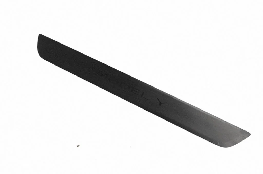 Esilävise kate (sisemine) – Tesla Model Y (2020-)