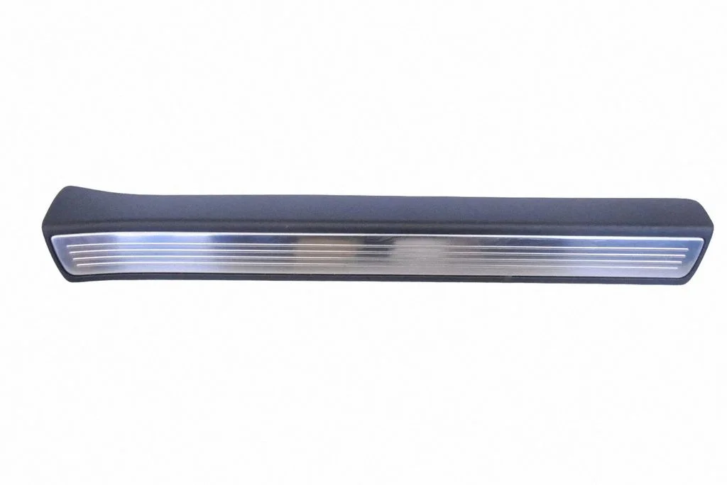 Priekšējā sliekšņa apdare (iekšējā) – Mercedes-Benz S klase C217 (2015-2020)