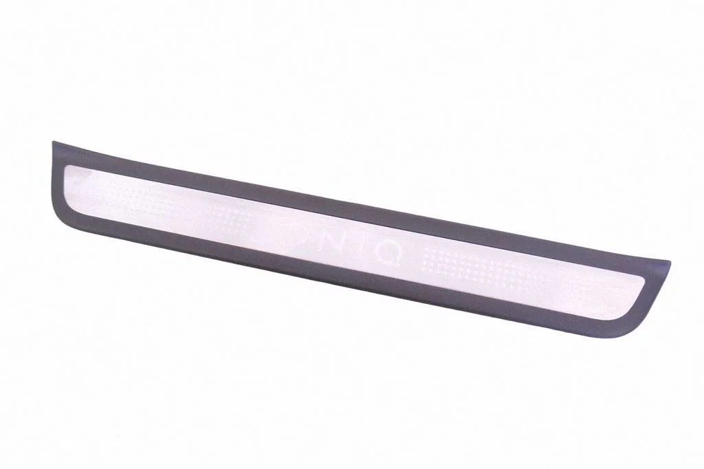 Priekšējā sliekšņa apdare (iekšējā) 85883G2500