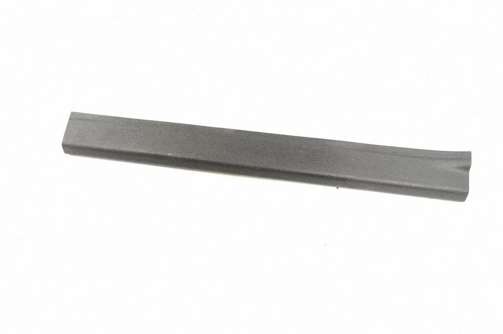 Listwa progowa przednia (wewnętrzna) BM51A13200ACW