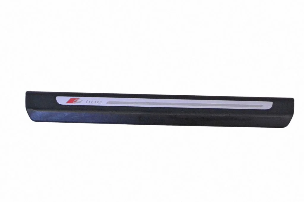 Front sill trim cover 4M0853374A