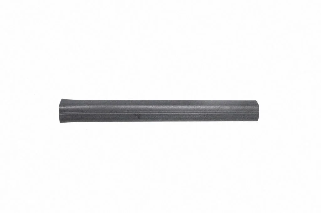 Front sill trim cover 9129052
