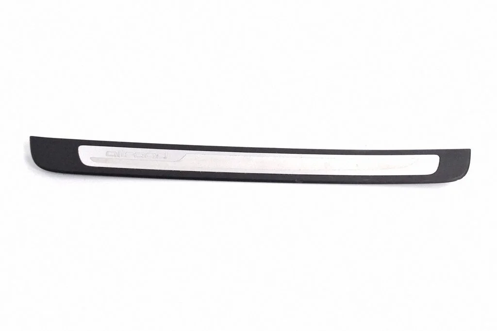 Front sill trim cover 4G0853374C