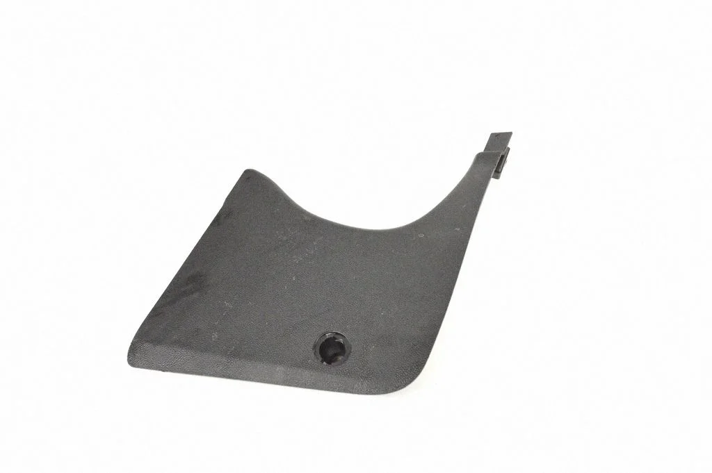 Front sill trim cover 156109370