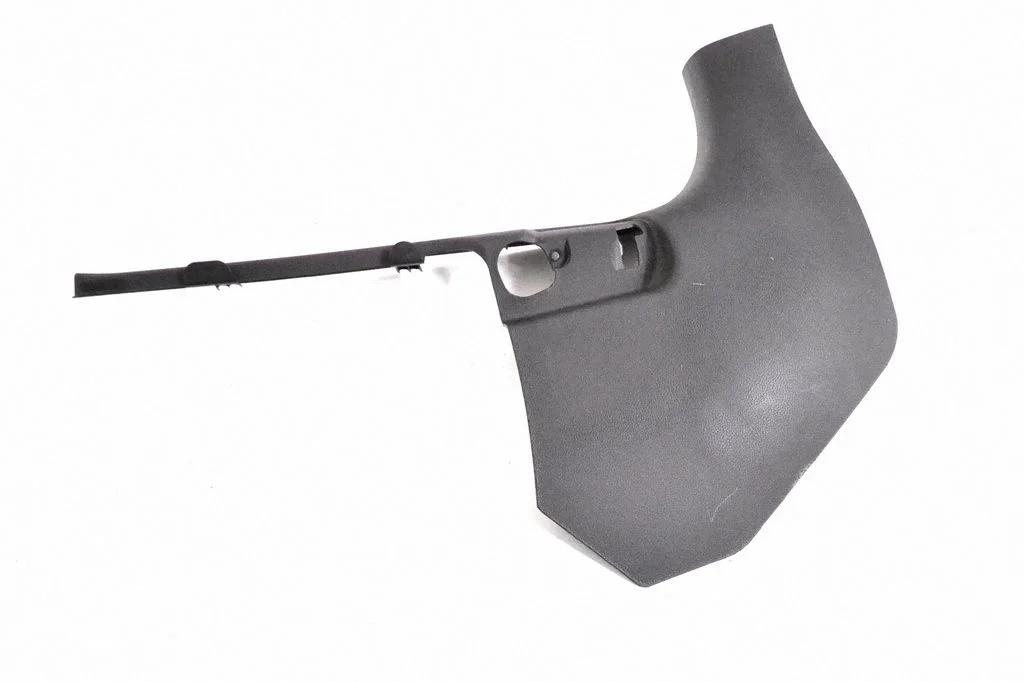 Priekšējā sliekšņa apdare (iekšējā) 8T2867272