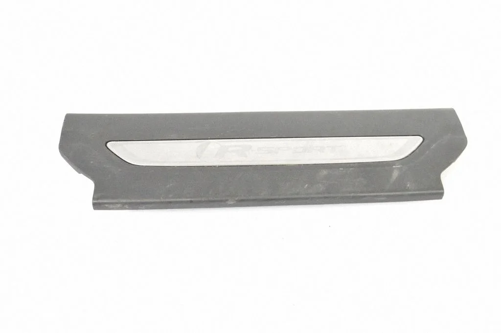 Front sill trim cover HK8313200BFW