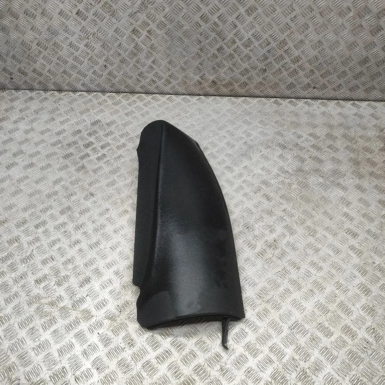 Rear seat side bottom trim 6046923