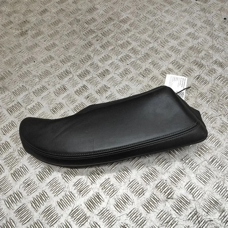 Rear seat side bottom trim 9J1885189