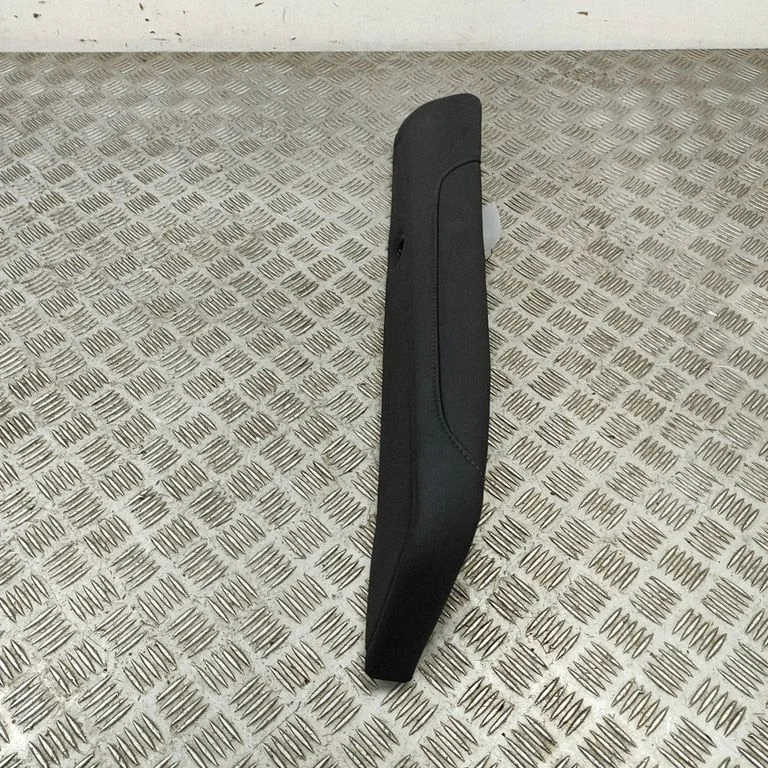 Rear seat side bottom trim 98352526ZD