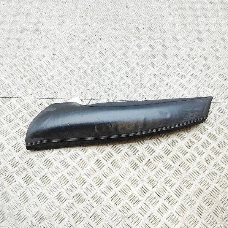 Rear seat side bottom trim 39837419