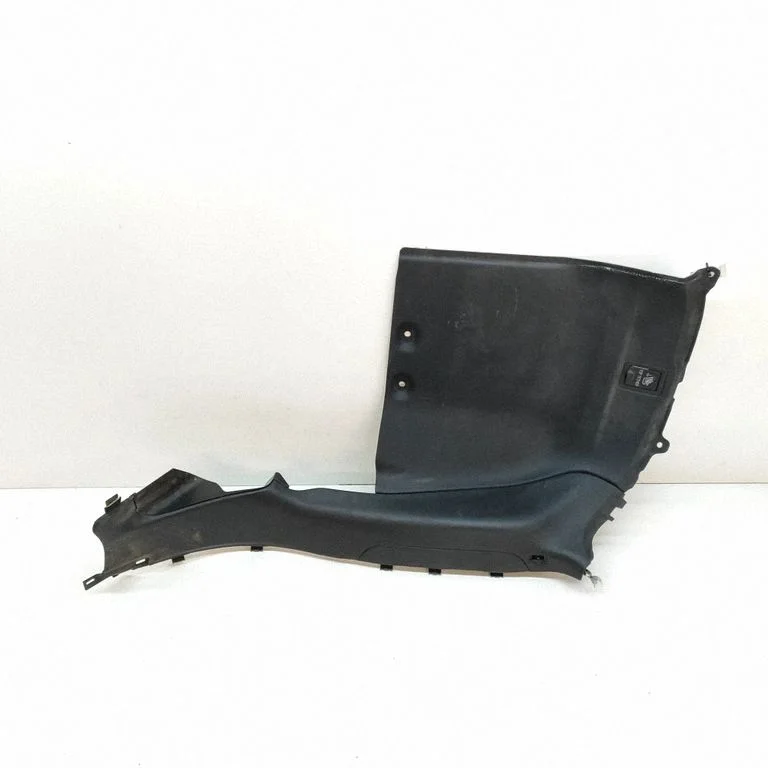 Sānu apdare pie aizmugurējā sēdekļa (apakšā) A2226901741
