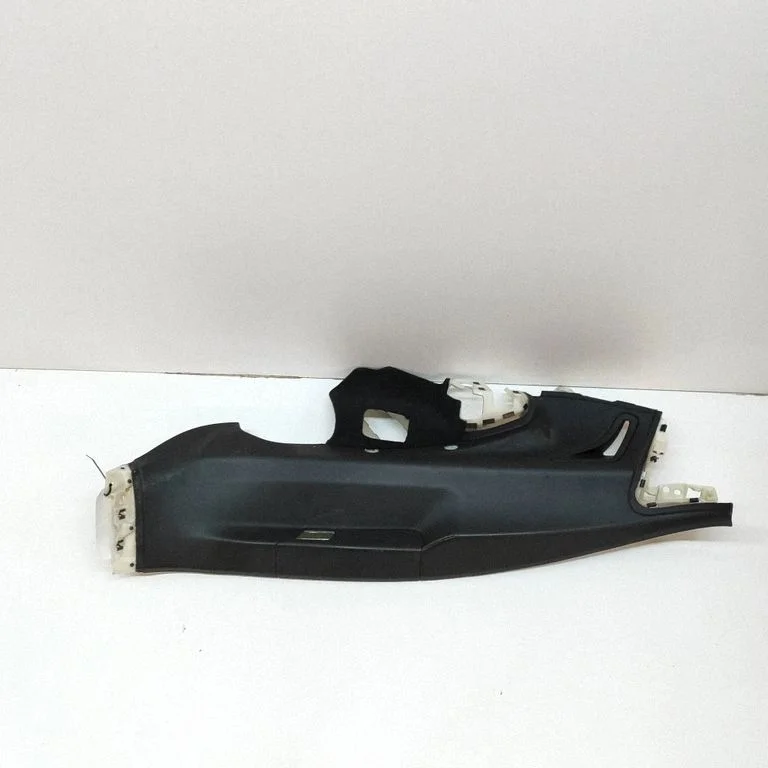 Sānu apdare pie aizmugurējā sēdekļa (apakšā) 97055519501