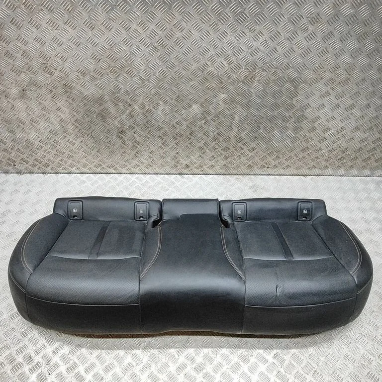 Aizmugurējais sēdeklis KSR757200D