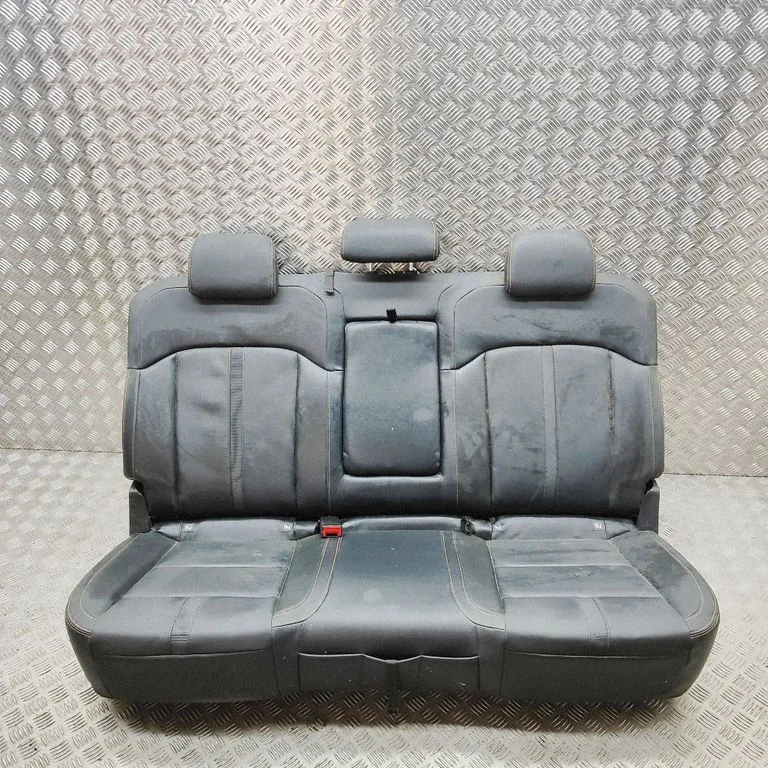 Rear seat – Ford Ranger IV (2022-)