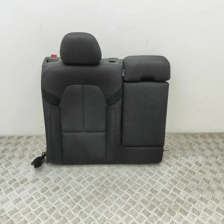 Rear seat 31498597