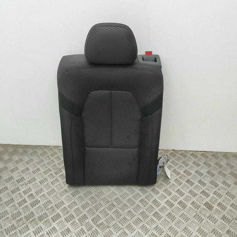 Rear seat 31498596