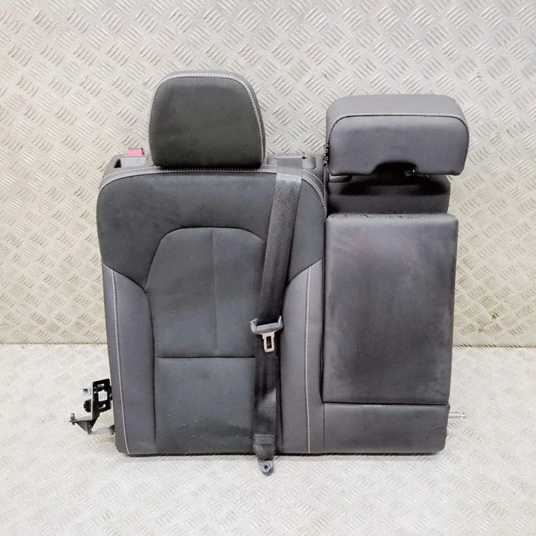 Rear seat 31498597 – Volvo EC40 (2024-)