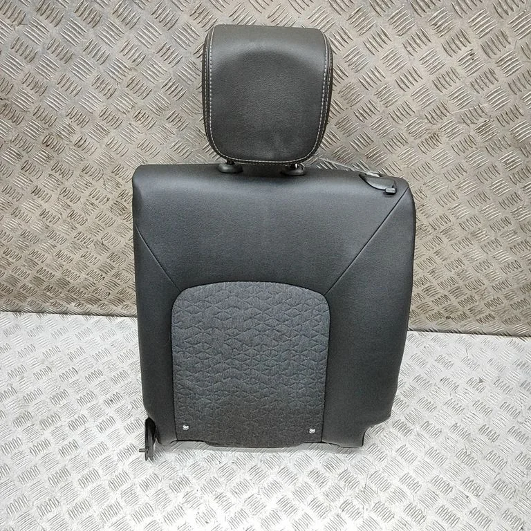 Aizmugurējais sēdeklis 886704363R
