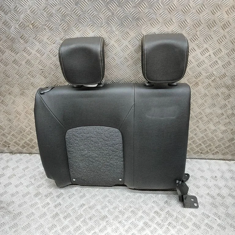 Aizmugurējais sēdeklis 886209518R