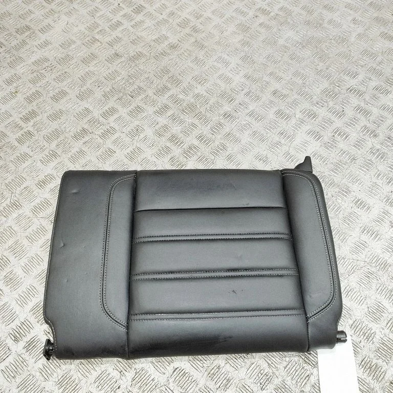 Rear seat 992885775