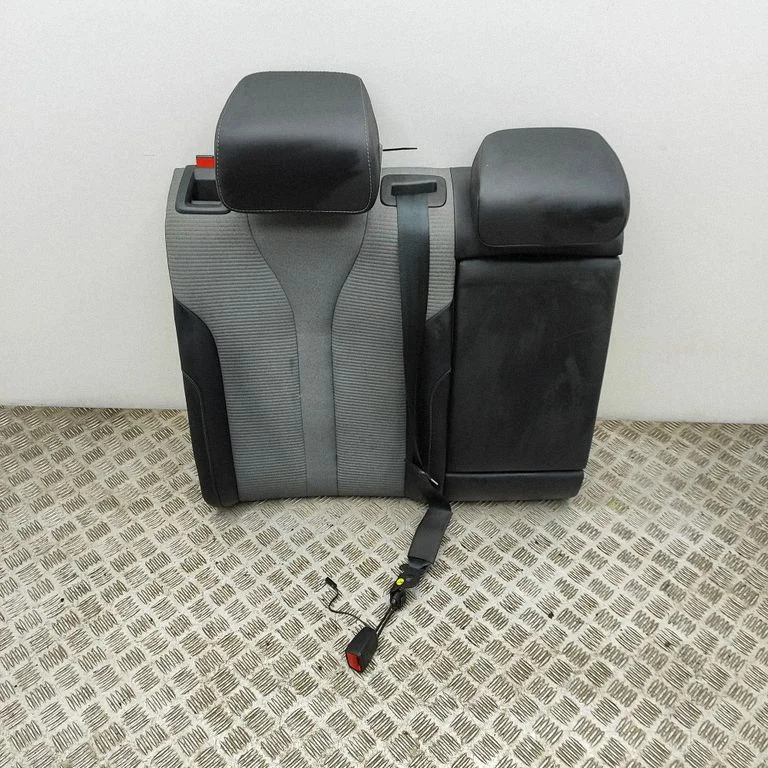 Rear seat 3V0885502N