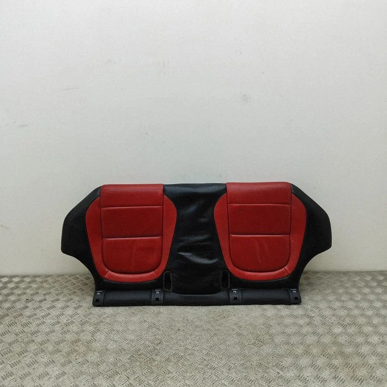 Aizmugurējais sēdeklis GX7363804GB0QLN