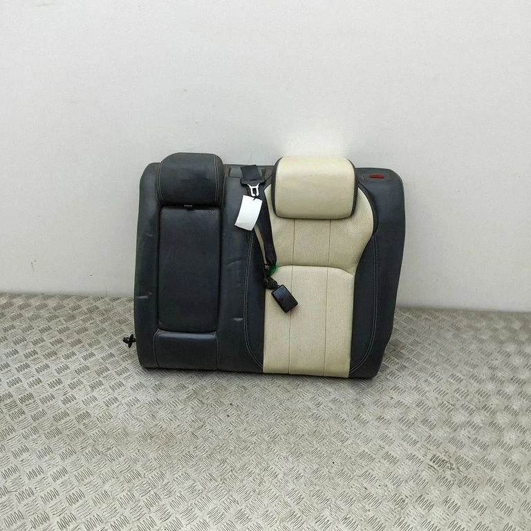 Aizmugurējais sēdeklis 9V41S613K40AA