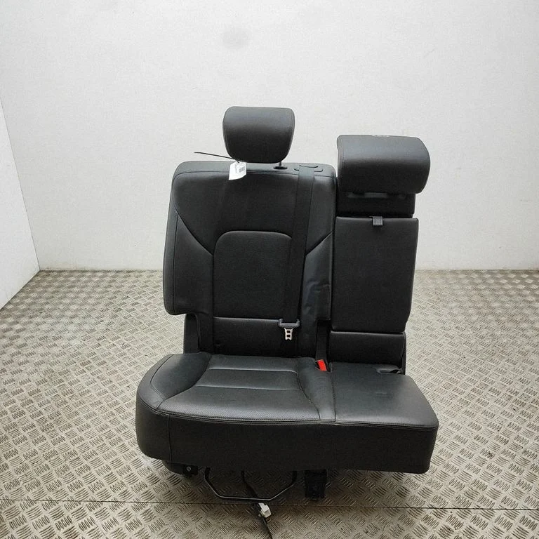 Aizmugurējais sēdeklis 892002W632
