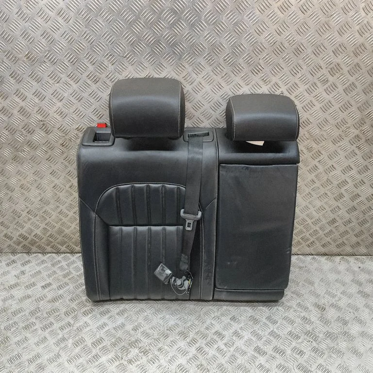 Rear seat 3V0885776AK