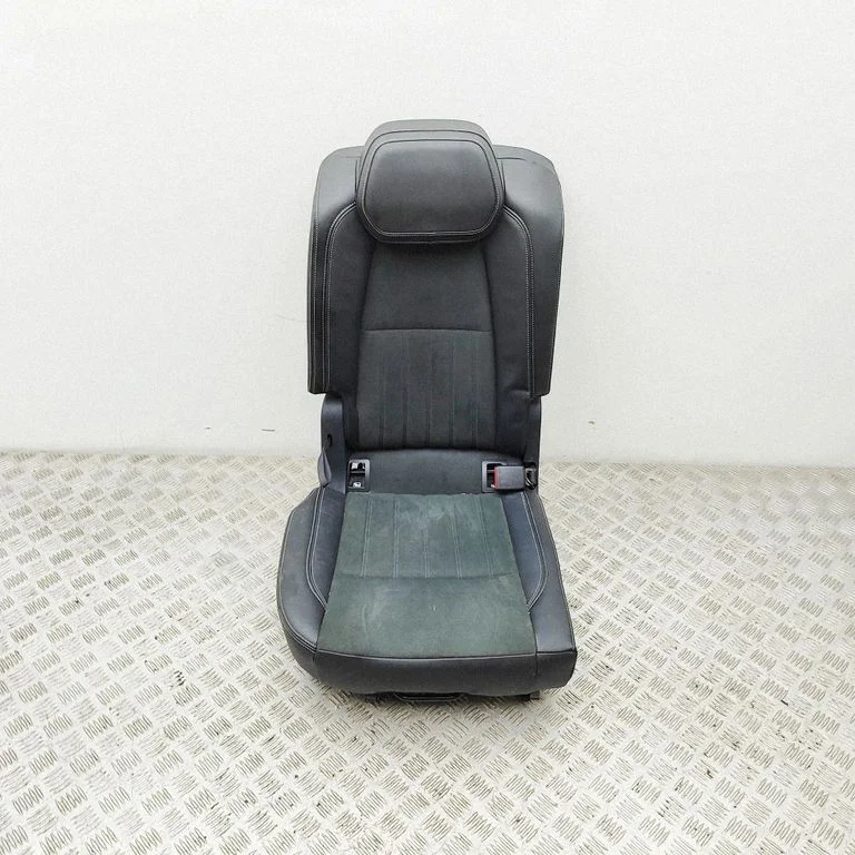 Aizmugurējais sēdeklis 57A885142