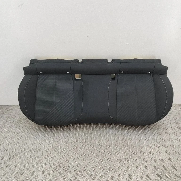 Rear seat 2675795X