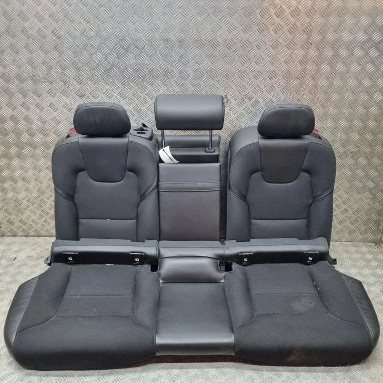 Aizmugurējais sēdeklis 31488210