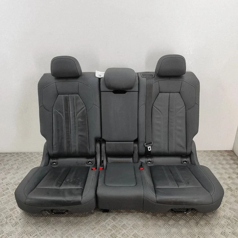 Kanapa tylna 8MA885775E