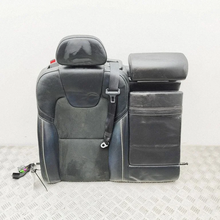 Rear seat 31379191