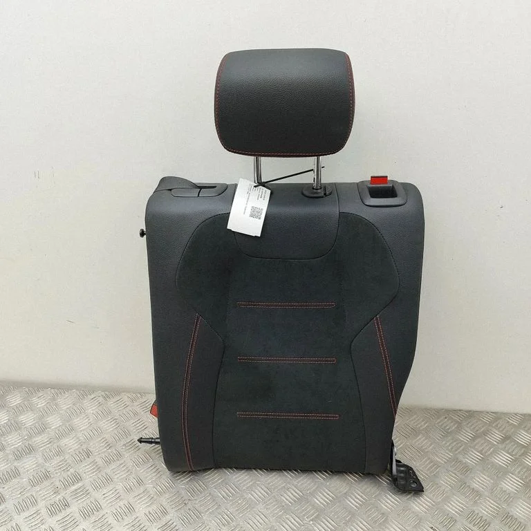 Aizmugurējais sēdeklis A2479200502
