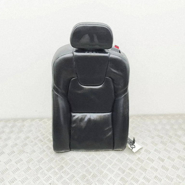 Rear seat 31379190