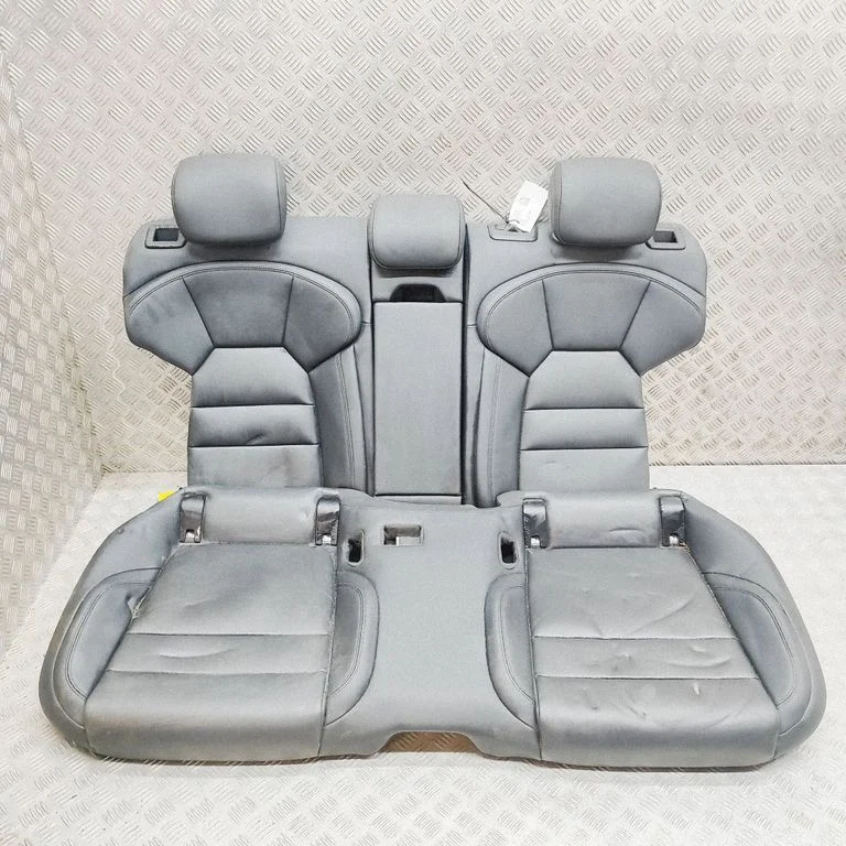 Tagaiste 4J3885511
