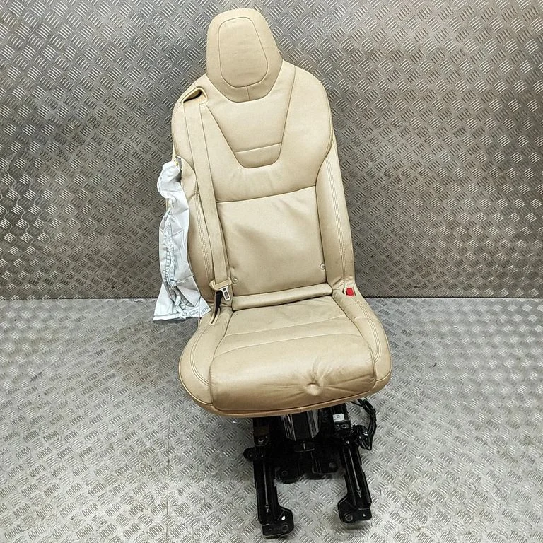 Tagaiste 106655300A