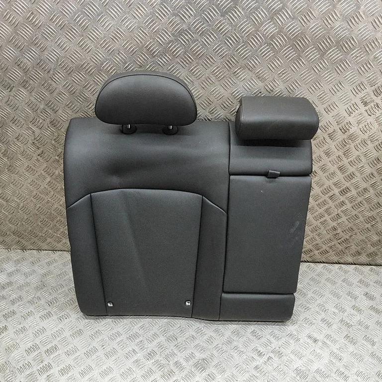 Aizmugurējais sēdeklis 89400KL560UDR