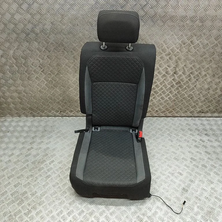 Aizmugurējais sēdeklis 5NA885406H