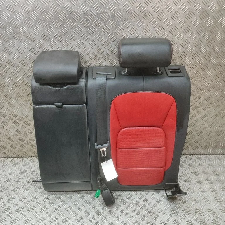 Aizmugurējais sēdeklis T4A3189