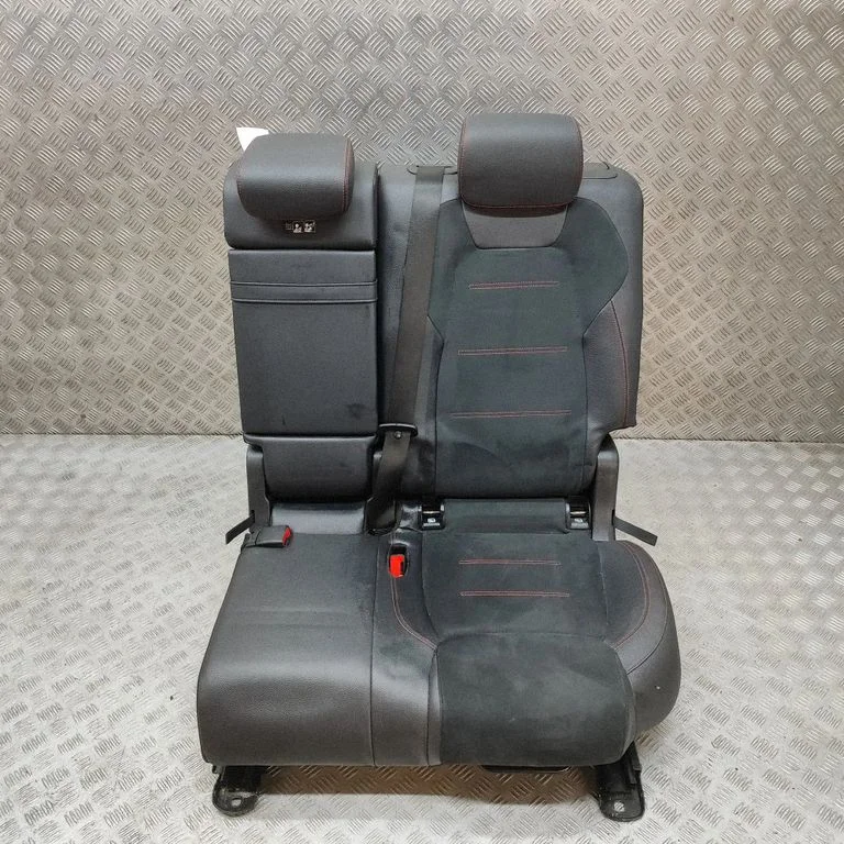 Aizmugurējais sēdeklis A2479203105