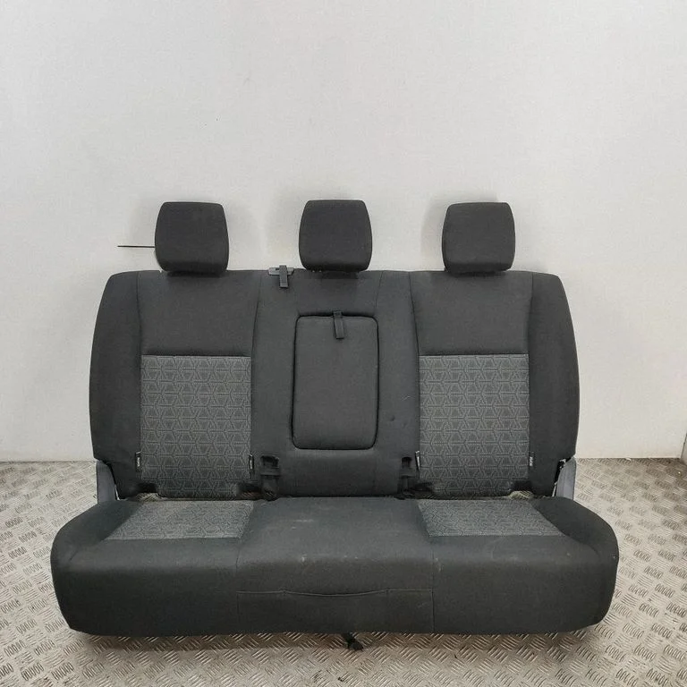 Rear seat – Ford Ranger (2019-2022)