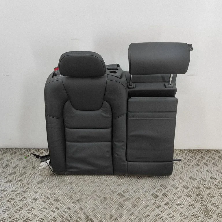 Aizmugurējais sēdeklis 32332545