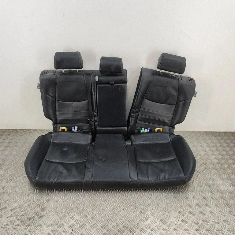 Aizmugurējais sēdeklis 7165142200