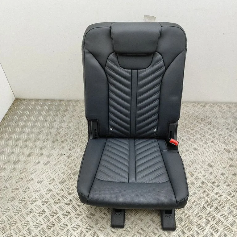 Rear seat 89A20P2081MDL