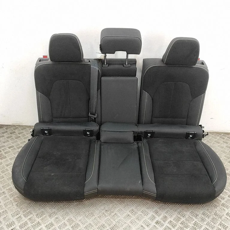 Aizmugurējais sēdeklis 32272702