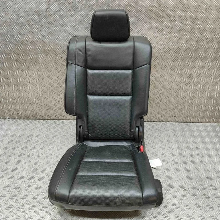 Rear seat K68086218AA