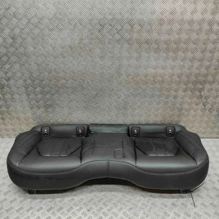 Rear seat 670095272
