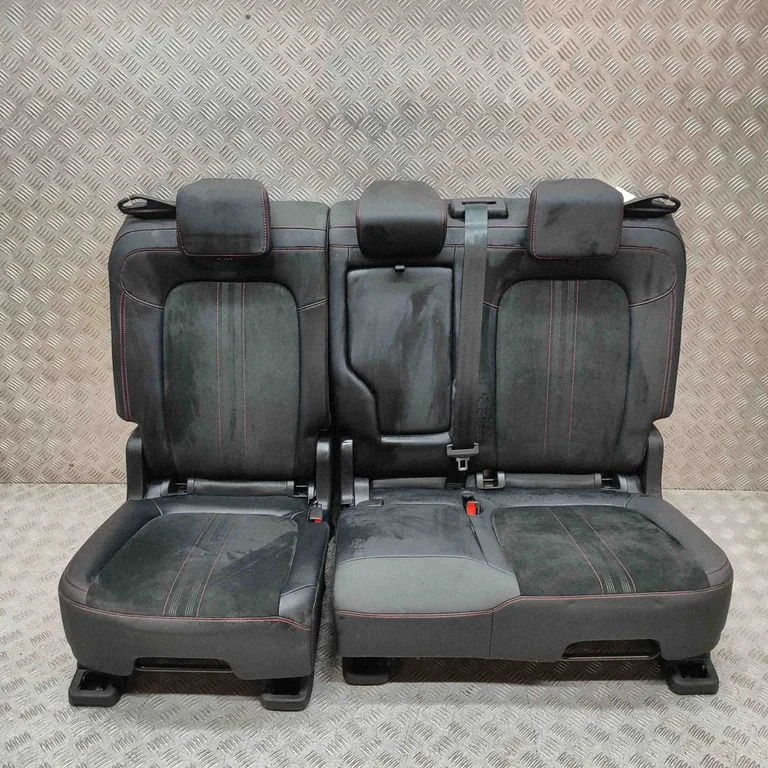Aizmugurējais sēdeklis LV4BS66800BJ